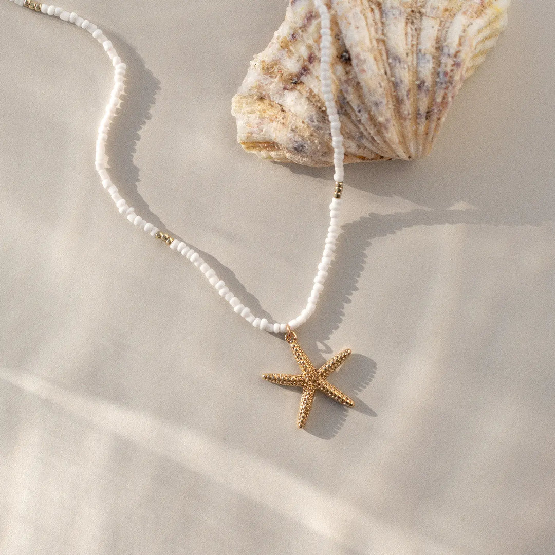Ellie - Starfish White Beads Necklace Timi of Sweden